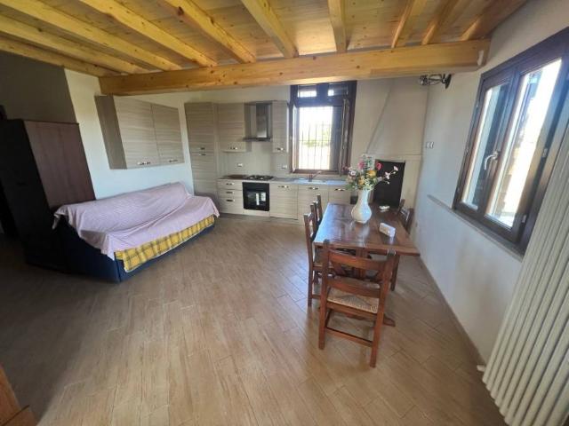 Appartamento in affitto a Bagnolo Di Po, Veneto