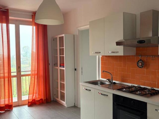 Appartamento in affitto a Barbianello, Pavia