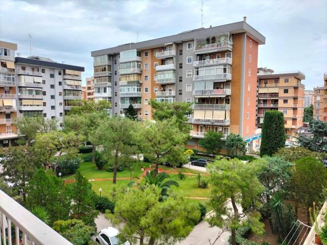Appartamento in affitto a Municipio 2, Puglia
