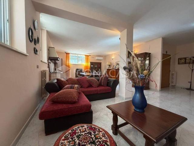 Appartamento in affitto a Ceglie del Campo, Bari