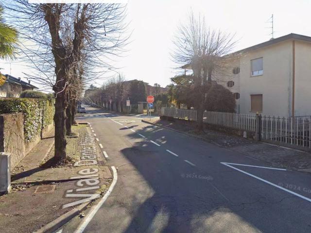 Appartamento in affitto a Barlassina, Monza e della Brianza