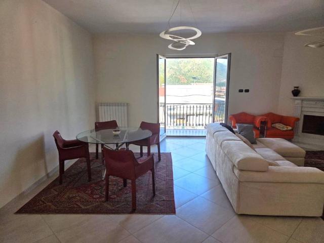 Appartamento in affitto a Sava, Baronissi