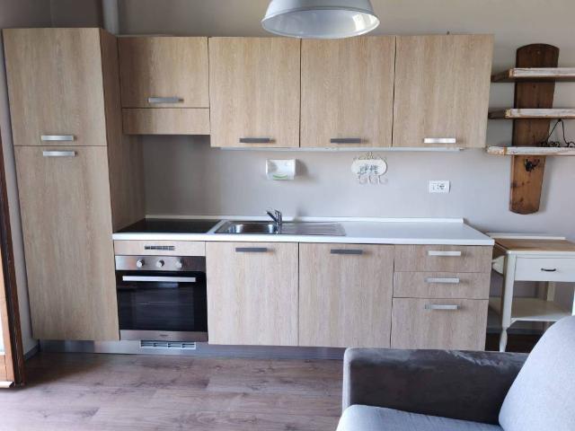 Appartamento in affitto a Barzago, Lecco