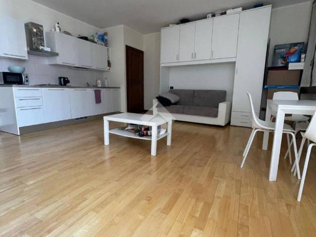 Appartamento in affitto a Pilastroni, Bassano Del Grappa