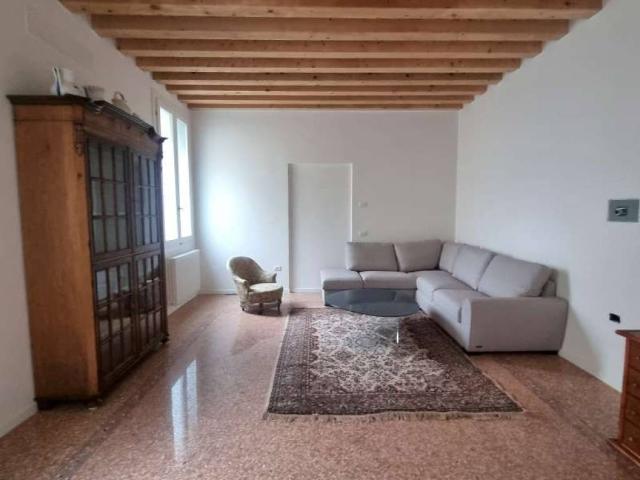 Appartamento in affitto a Angarano, Bassano Del Grappa