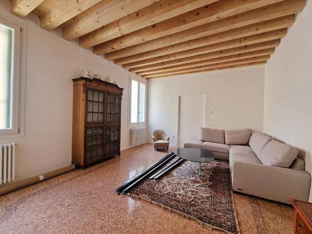 Appartamento in affitto a Angarano, Bassano Del Grappa