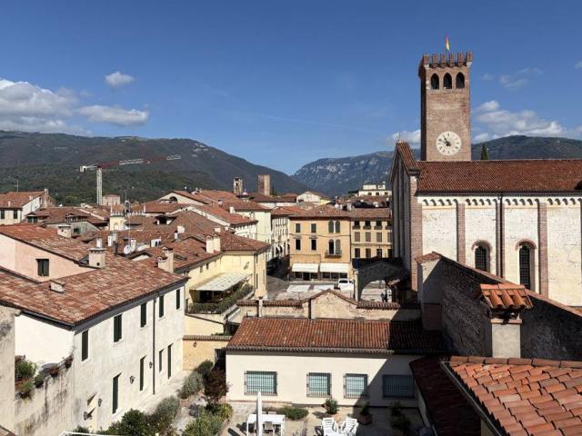 Appartamento in affitto a Pilastroni, Bassano Del Grappa