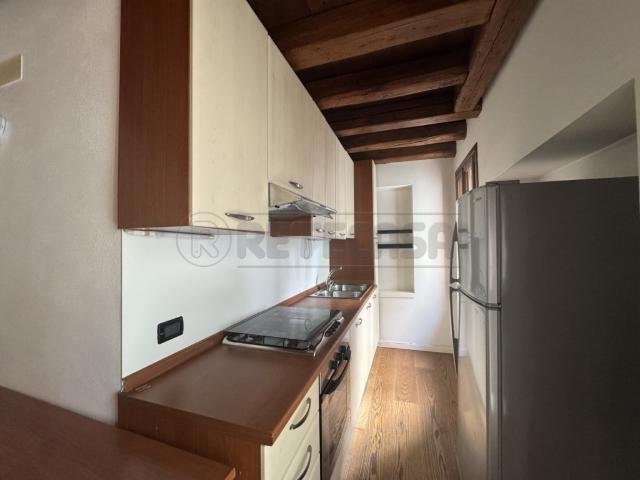 Appartamento in affitto a Pilastroni, Bassano Del Grappa