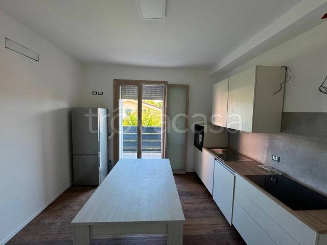 Appartamento in affitto a Santa Lucia, Bastia Umbra
