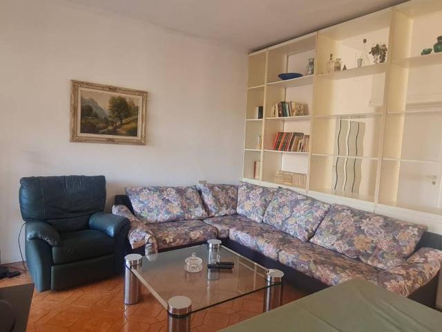 Appartamento in affitto a Bellano, Lombardia