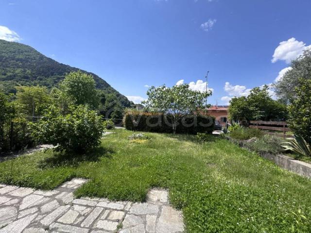 Appartamento in affitto a Bellano, Lombardia