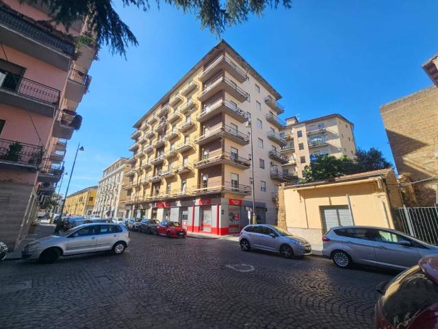 Appartamento in affitto a Benevento, Campania