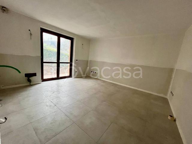 Appartamento in affitto a Berbenno, Lombardia