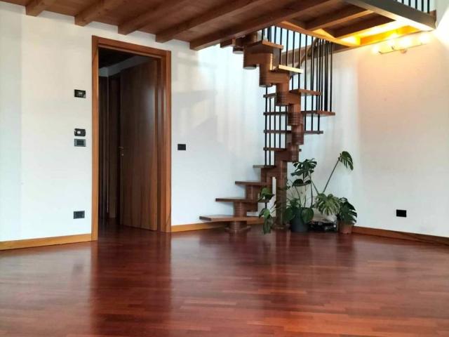 Appartamento in affitto a San Tomaso de' Calvi, Bergamo