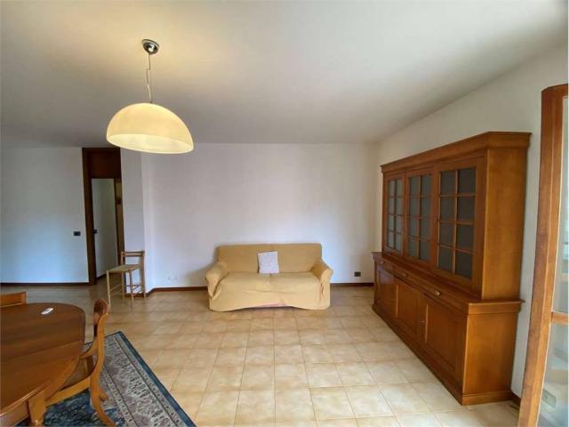 Appartamento in affitto a Ronchi, Bergamo