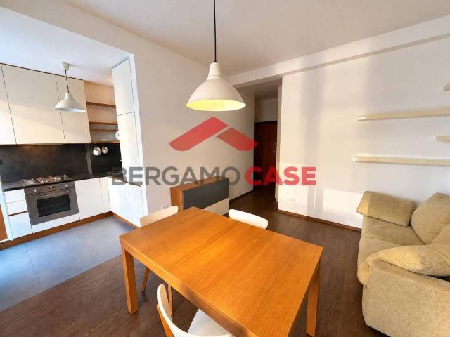 Appartamento in affitto a Borgo Santa Caterina, Bergamo