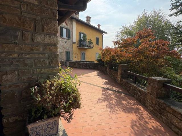 Appartamento in affitto a Fontana, Bergamo