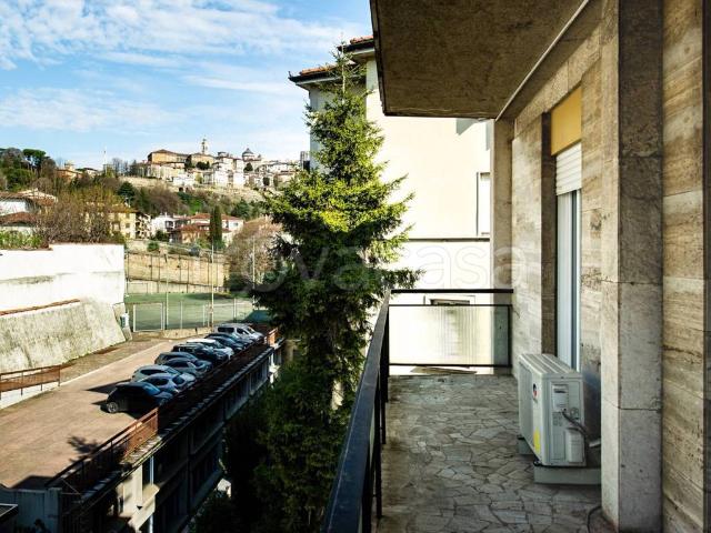 Appartamento in affitto a Città Alta, Bergamo