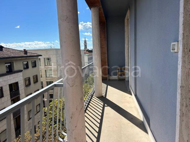 Appartamento in affitto a Città Alta, Bergamo