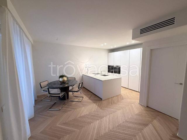 Appartamento in affitto a Città Alta, Bergamo