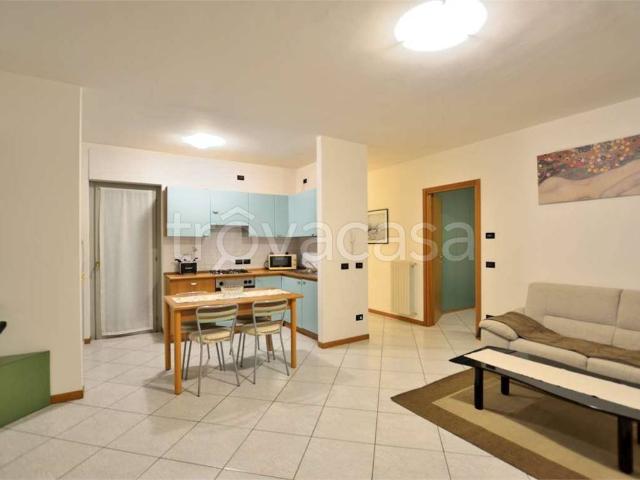 Appartamento in affitto a Bergamo, Lombardia