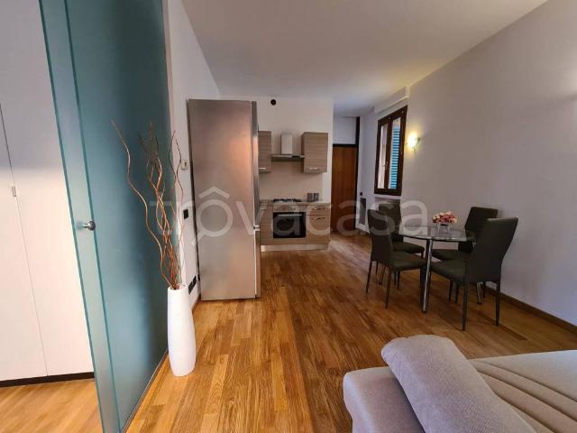Appartamento in affitto a Borgo Palazzo, Bergamo
