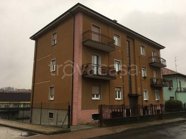 Appartamento in affitto a Bogno, Besozzo