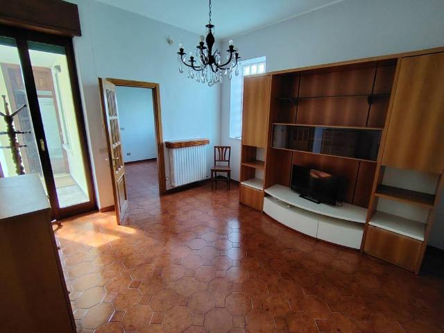 Appartamento in affitto a Biassono, Lombardia