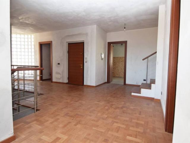 Appartamento in affitto a Piazzo, Piemonte