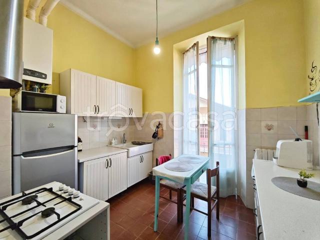 Appartamento in affitto a Chiavazza, Biella