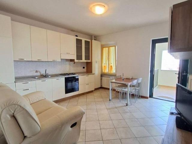 Appartamento in affitto a Monello, Binago