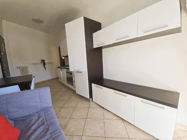 Appartamento in affitto a Binasco, Milano