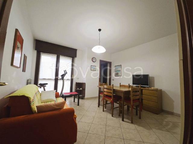 Appartamento in affitto a Binasco, Milano
