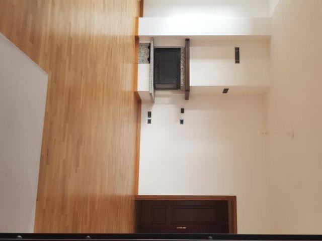 Appartamento in affitto a Bizzarone, Como