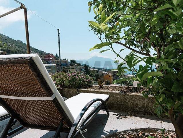 Appartamento in affitto a San Bernardo, Bogliasco