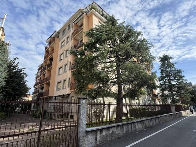 Appartamento in affitto a Canton Sciattin, Bollate