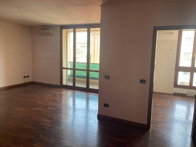 Appartamento in affitto a Cantun Sciatin, Bollate