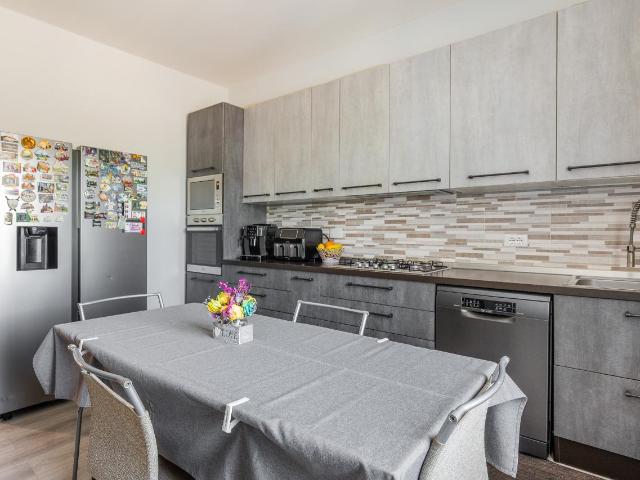 Appartamento in vendita a Quartiere Navile, Bologna