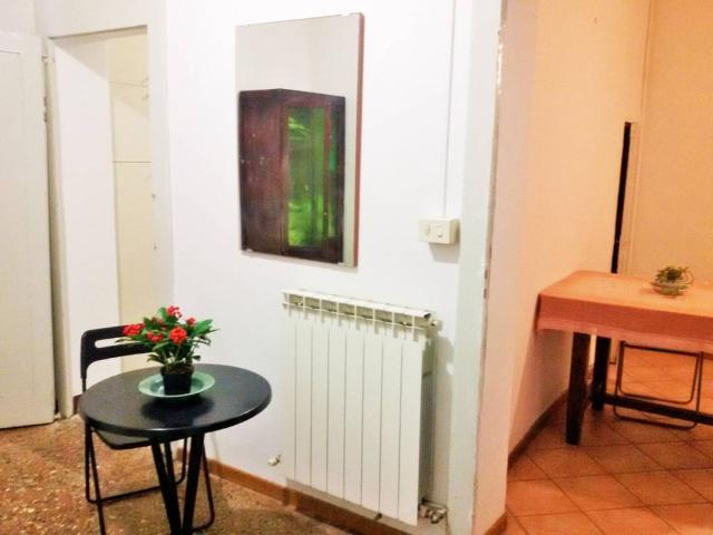 Appartamento in affitto a Santo Stefano, Bologna
