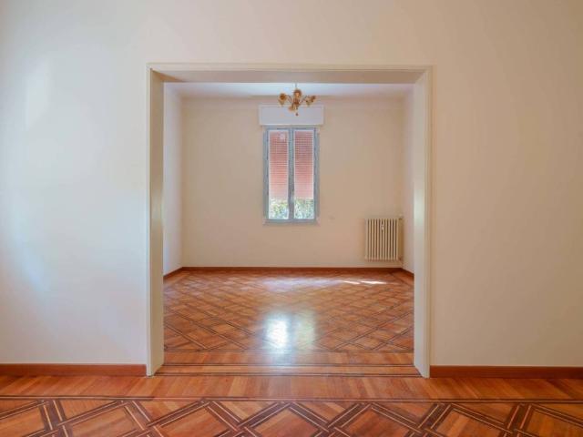 Appartamento in affitto a Centro storico, Bologna