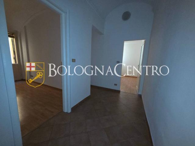 Appartamento in affitto a Santo Stefano, Bologna
