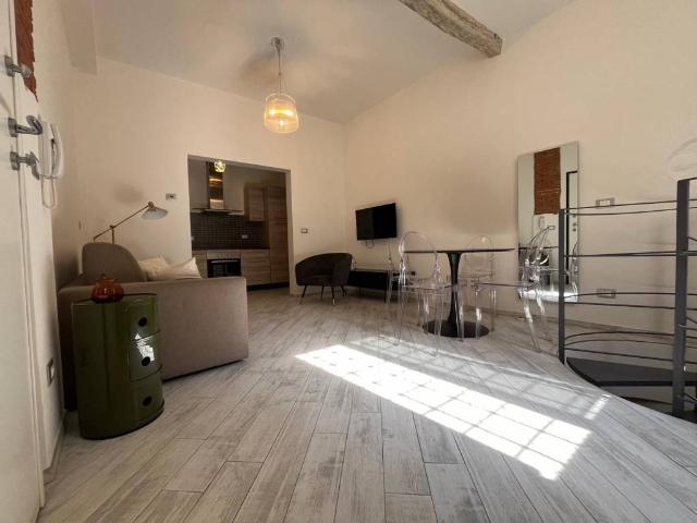 Appartamento in affitto a Centro storico, Bologna