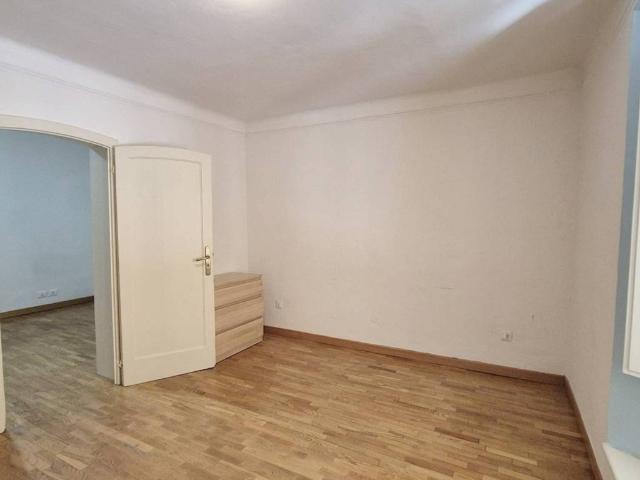 Appartamento in affitto a Santo Stefano, Bologna