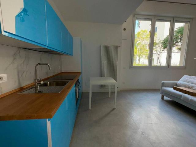 Appartamento in affitto a Santo Stefano, Bologna