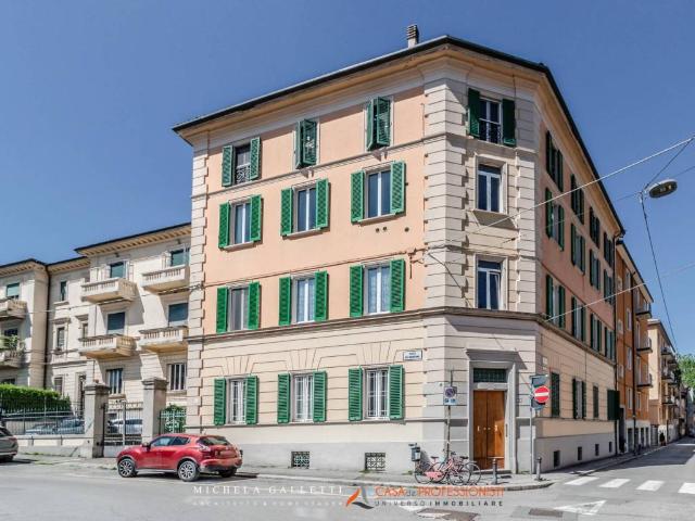 Appartamento in affitto a Santo Stefano, Bologna