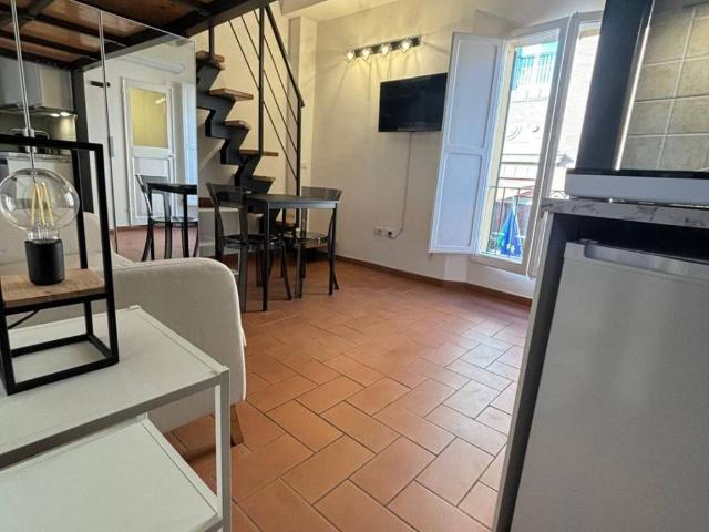 Appartamento in affitto a Centro storico, Bologna