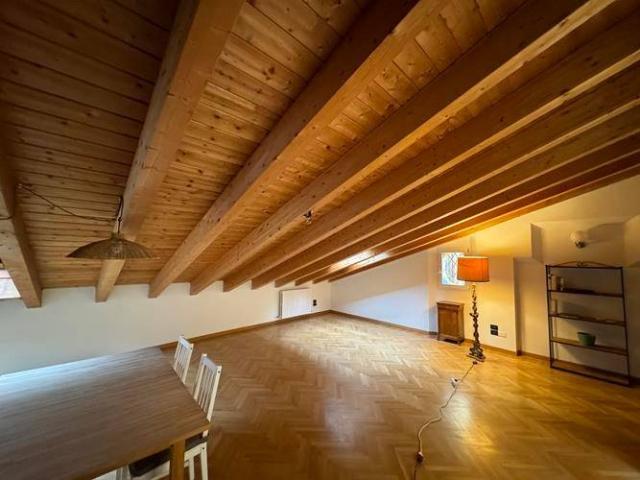 Appartamento in affitto a Santo Stefano, Bologna