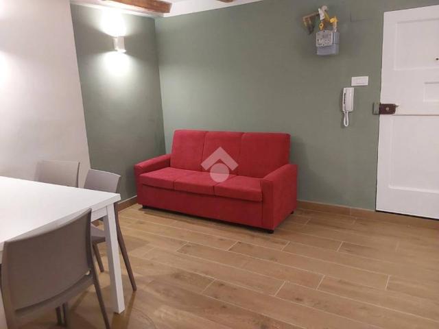 Appartamento in affitto a Santo Stefano, Bologna