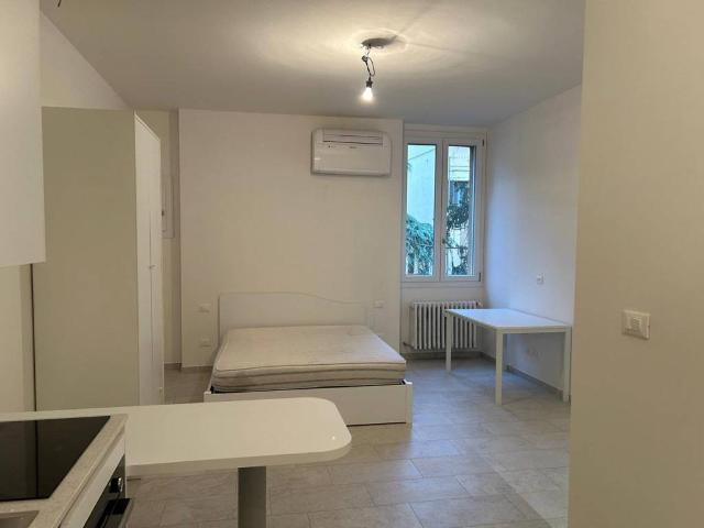 Appartamento in affitto a Santo Stefano, Bologna
