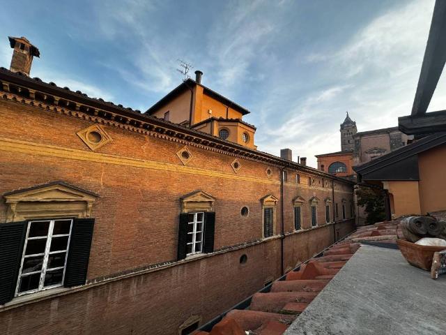 Appartamento in affitto a Centro storico, Bologna